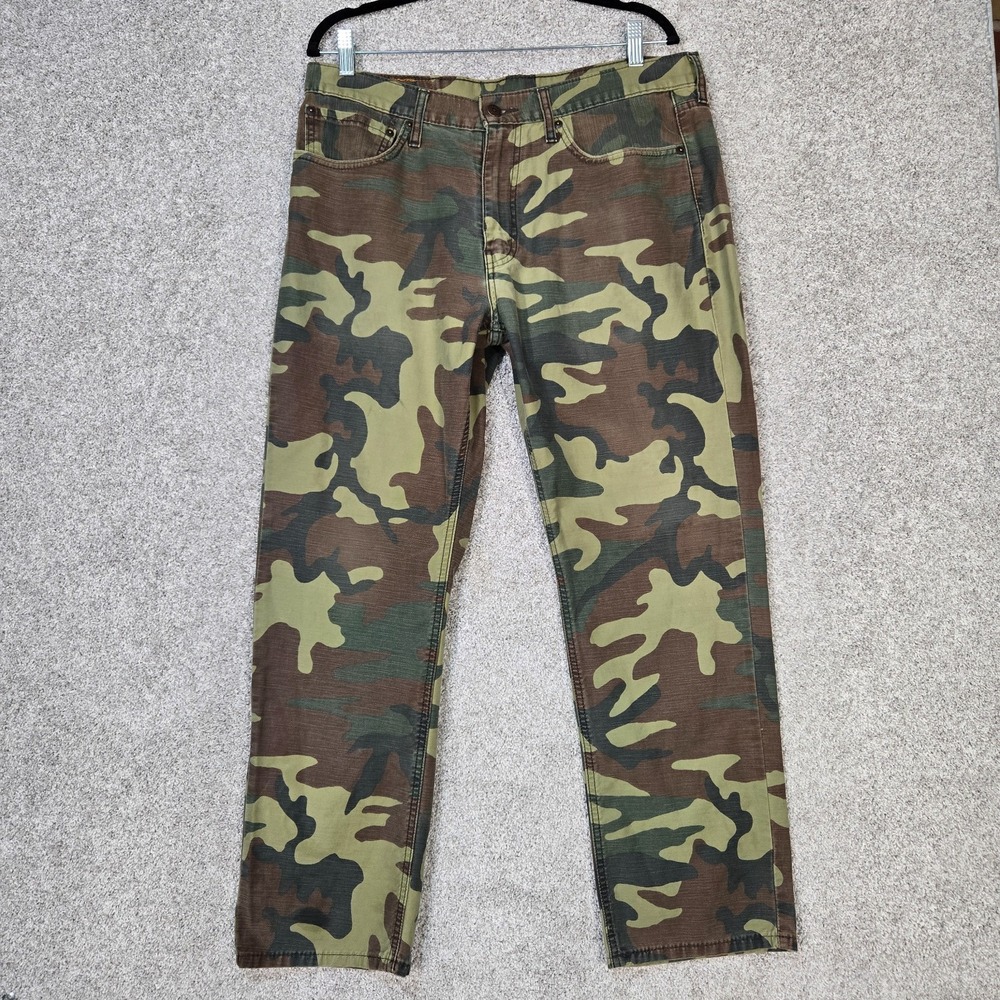 Levis 541 Jeans Mens 35x30 Green woodland Camo Athletic Tapered 5 pocket pants - Picture 1 of 11